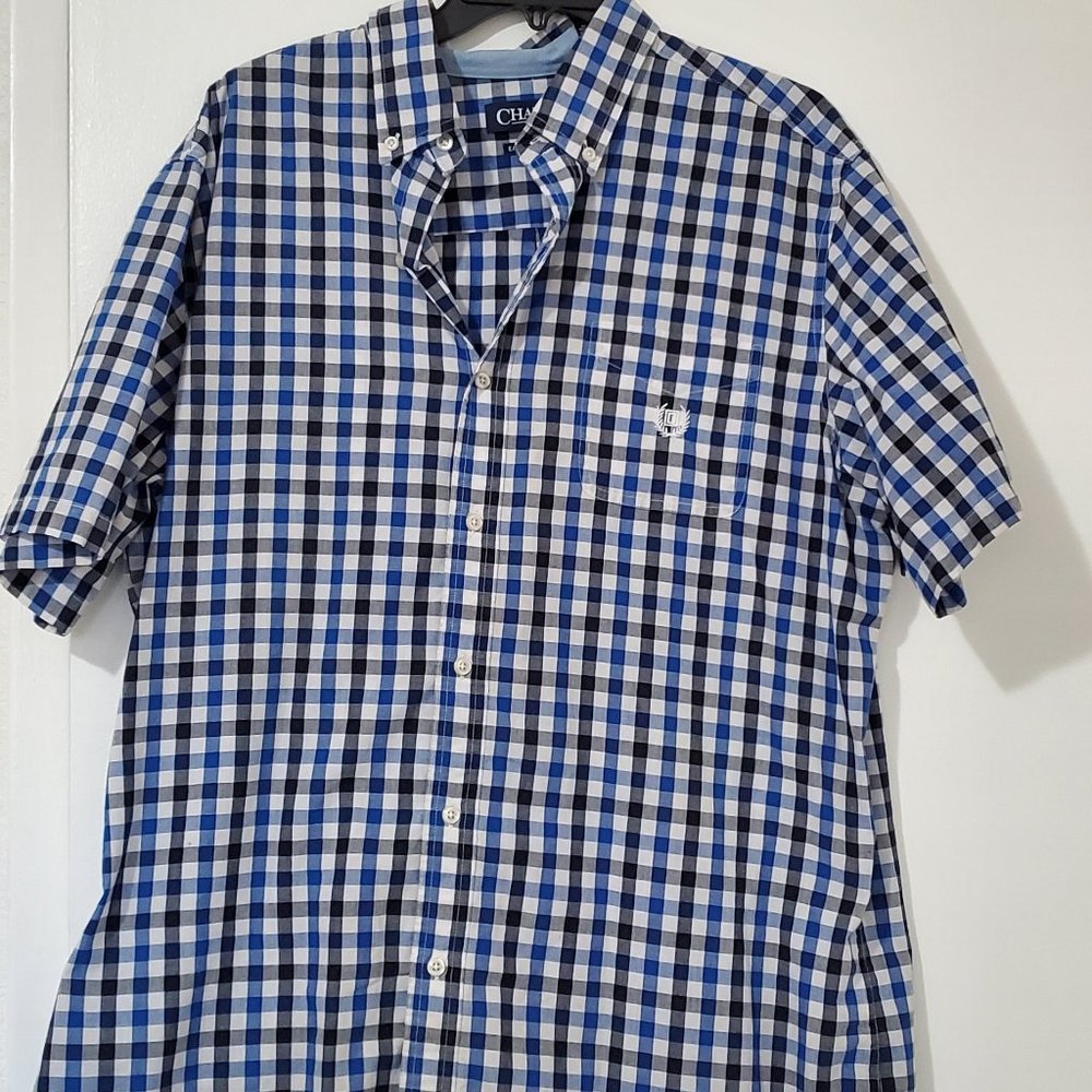 Chaps shirt, unisex,multi color,XL,1 front pocket, short shelve, great condition